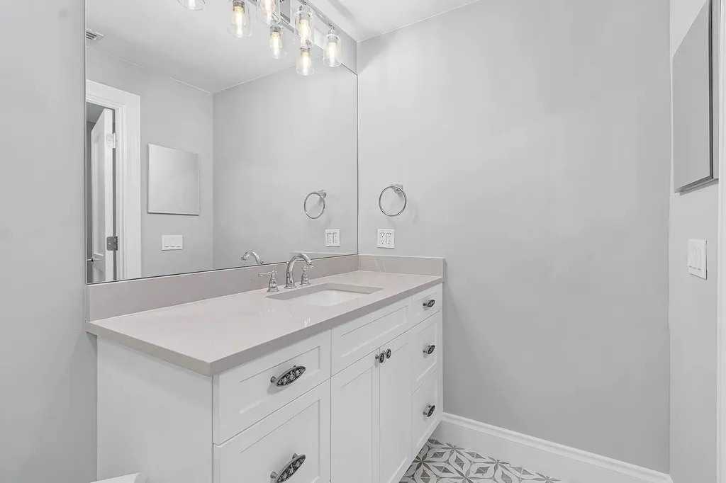 2721 W Gulf Drive Sanibel FL 33957