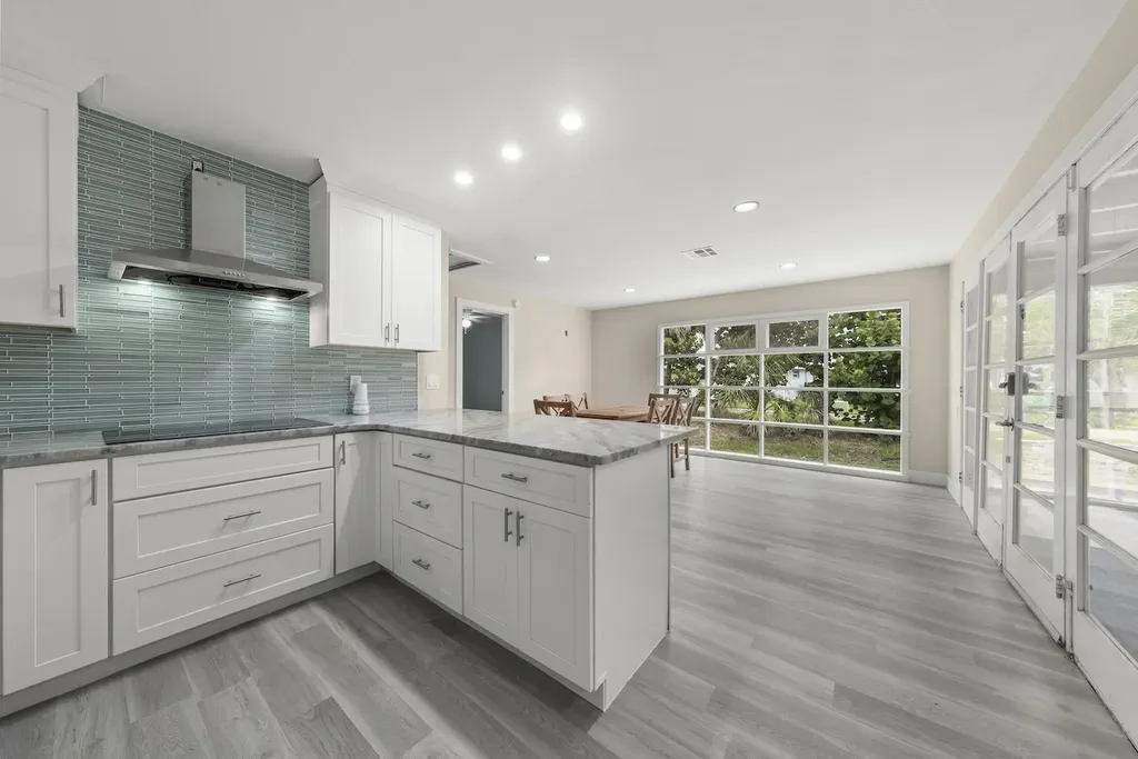 1142 Shell Basket Lane Sanibel FL 33957