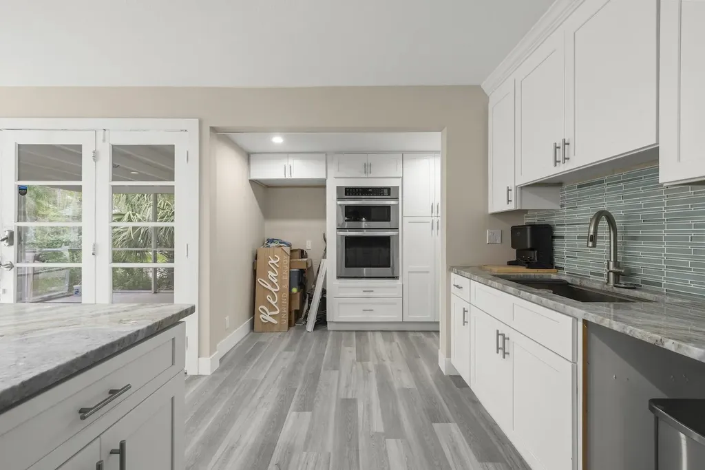 1142 Shell Basket Lane Sanibel FL 33957