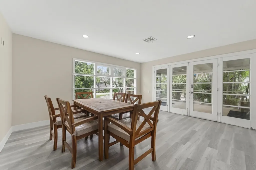 1142 Shell Basket Lane Sanibel FL 33957