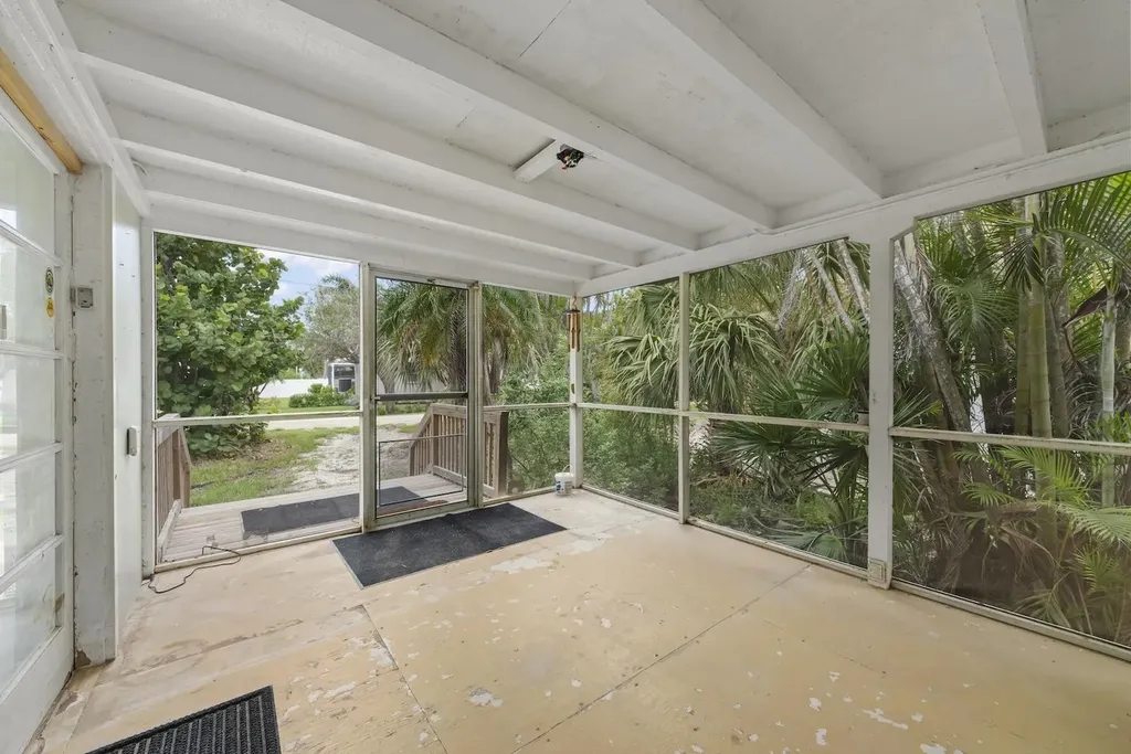 1142 Shell Basket Lane Sanibel FL 33957