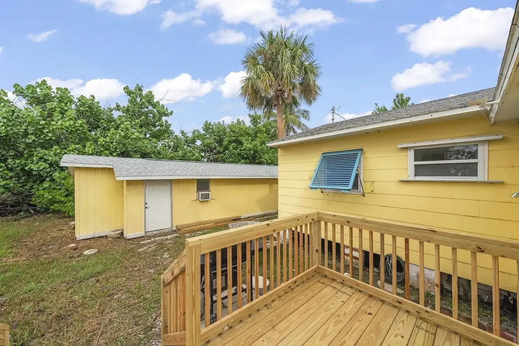 1142 Shell Basket Lane Sanibel FL 33957