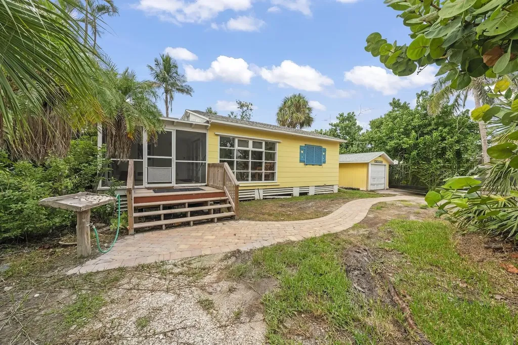 1142 Shell Basket Lane Sanibel FL 33957