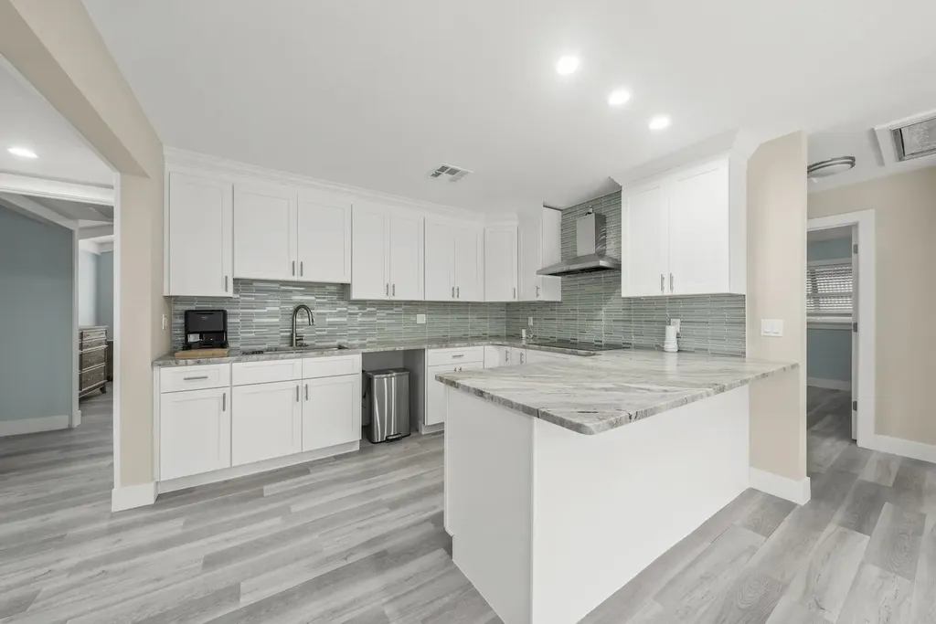 1142 Shell Basket Lane Sanibel FL 33957