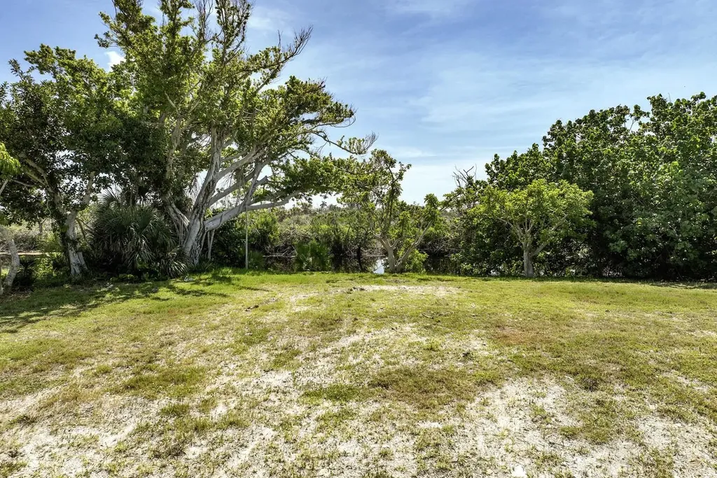 714 Durion Court Sanibel FL 33957-5311