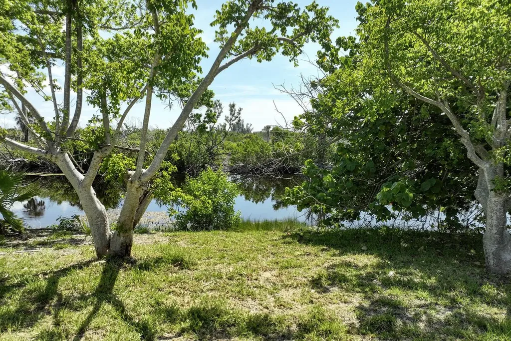 714 Durion Court Sanibel FL 33957-5311