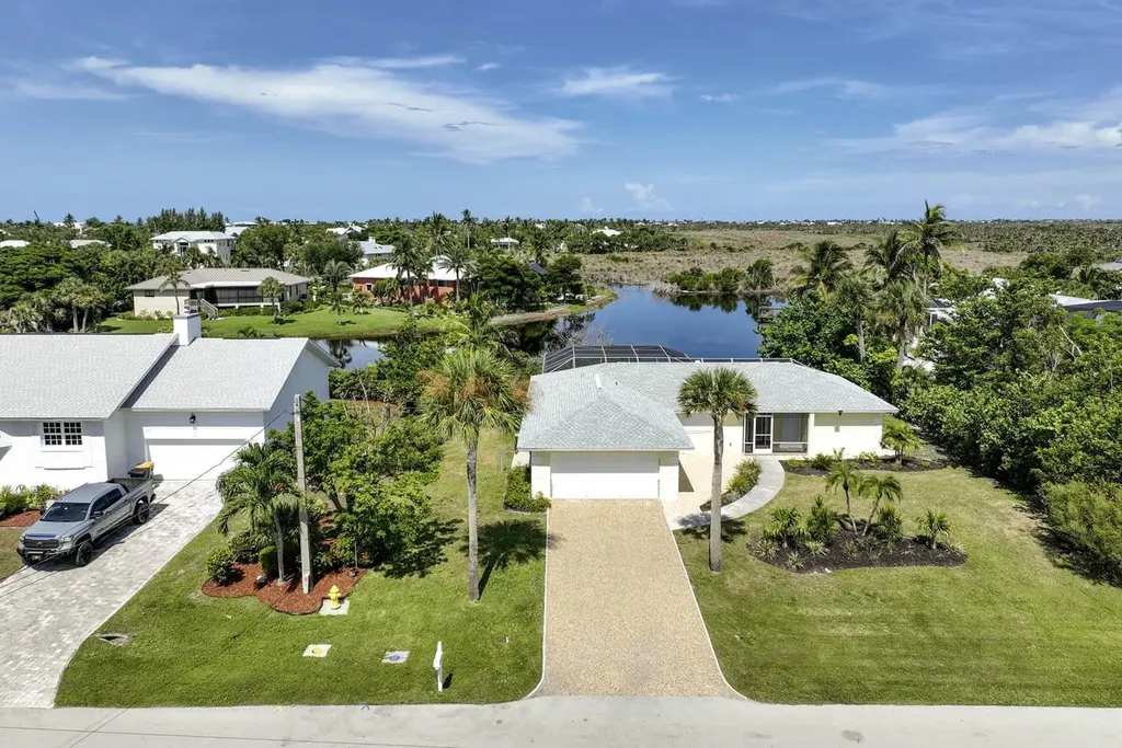 714 Durion Court Sanibel FL 33957-5311