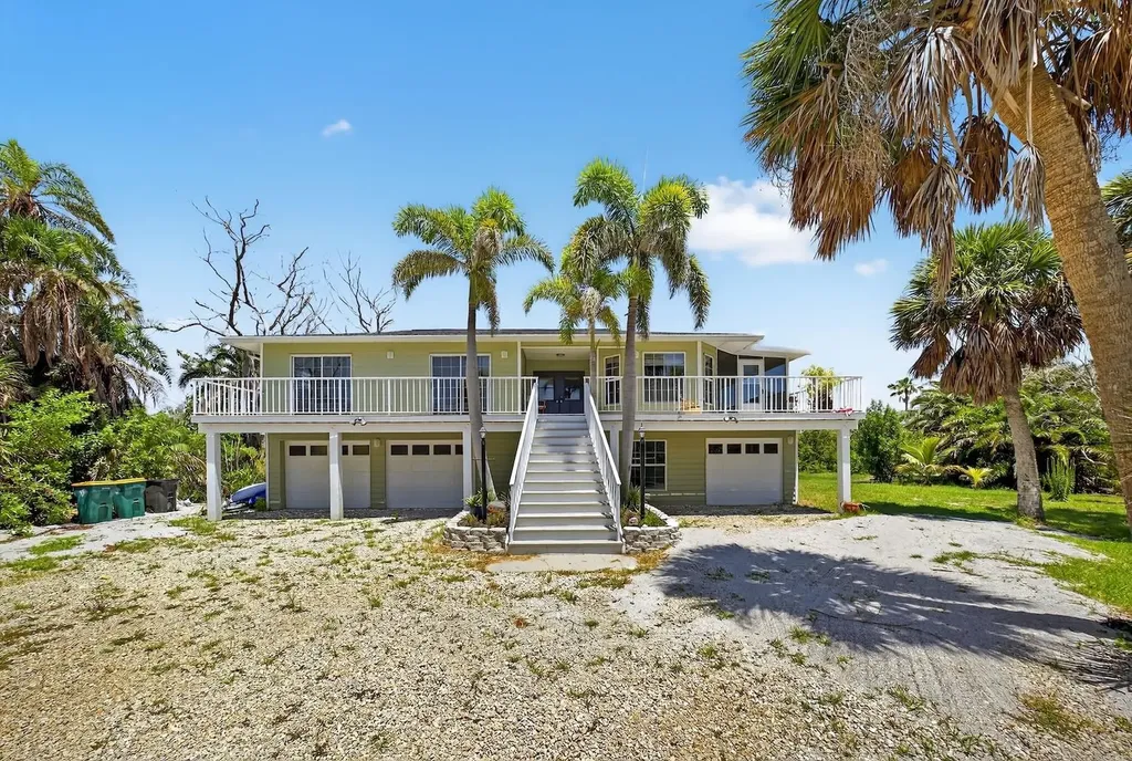 640 Oliva Street Sanibel FL 33957