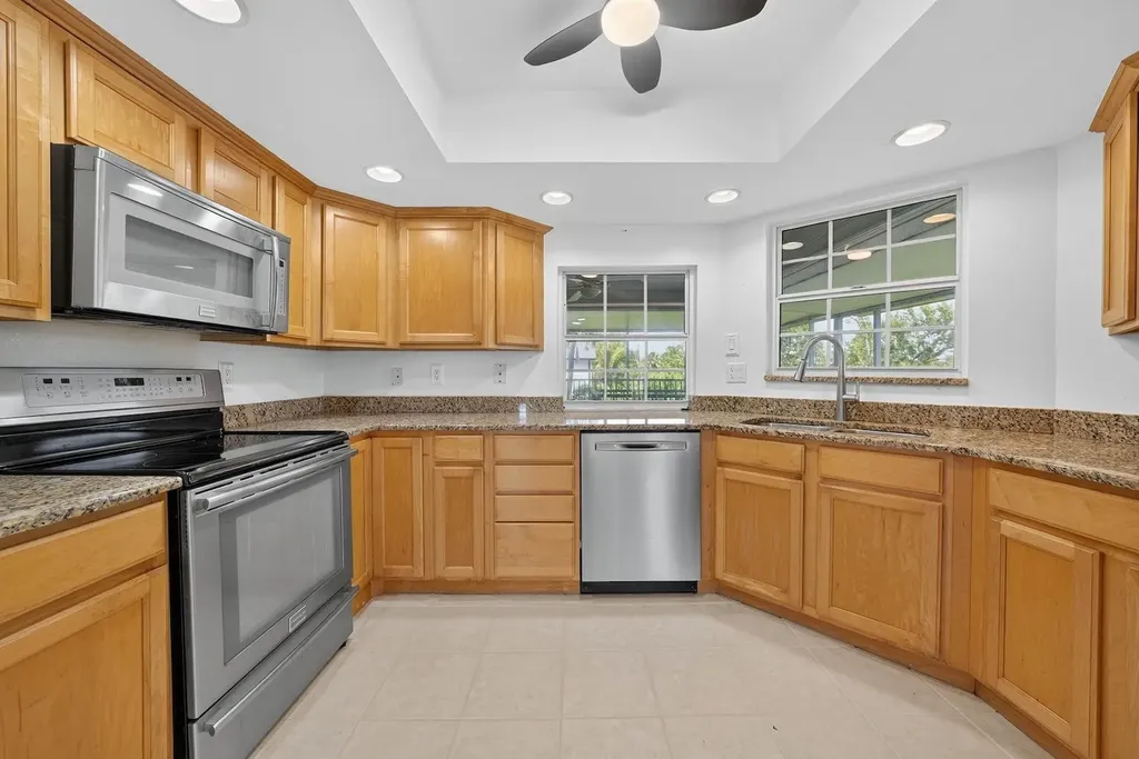 640 Oliva Street Sanibel FL 33957