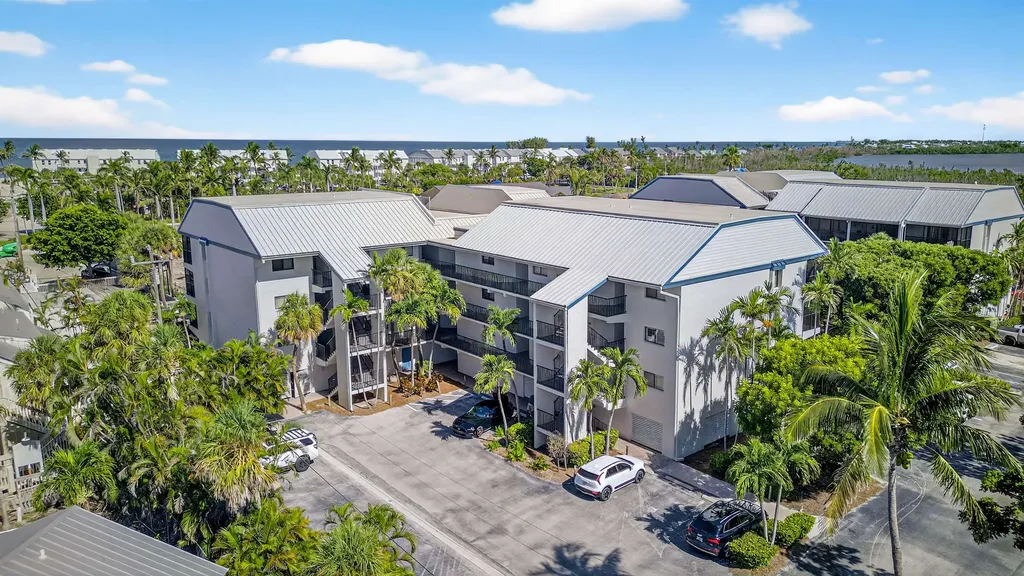 3111 Tennis Villas Captiva FL 33924