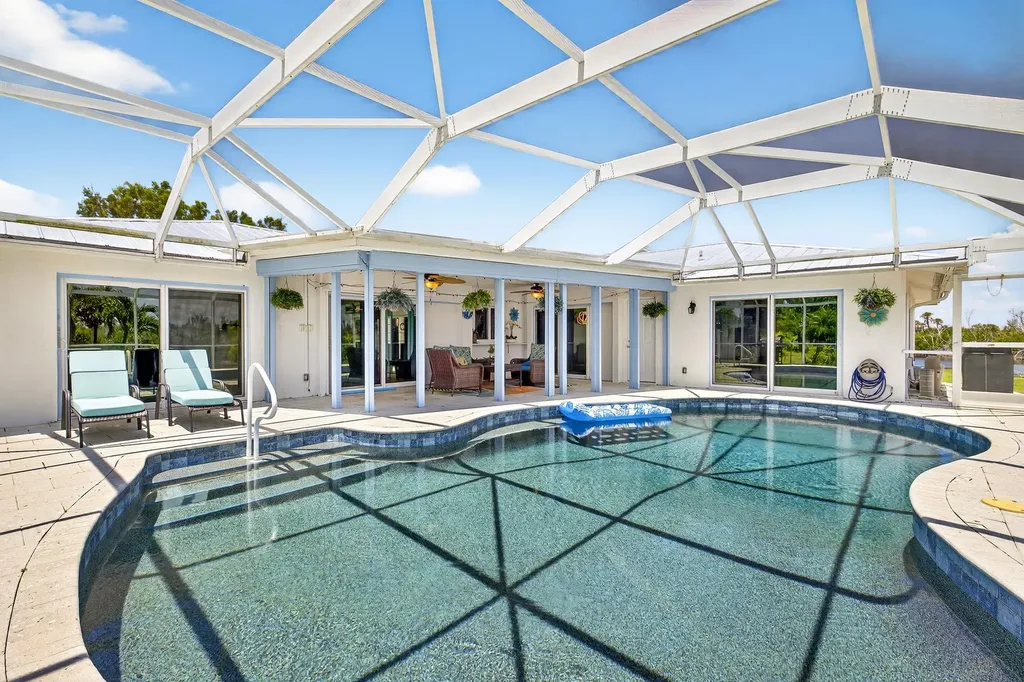 720 Durion Court Sanibel FL 33957