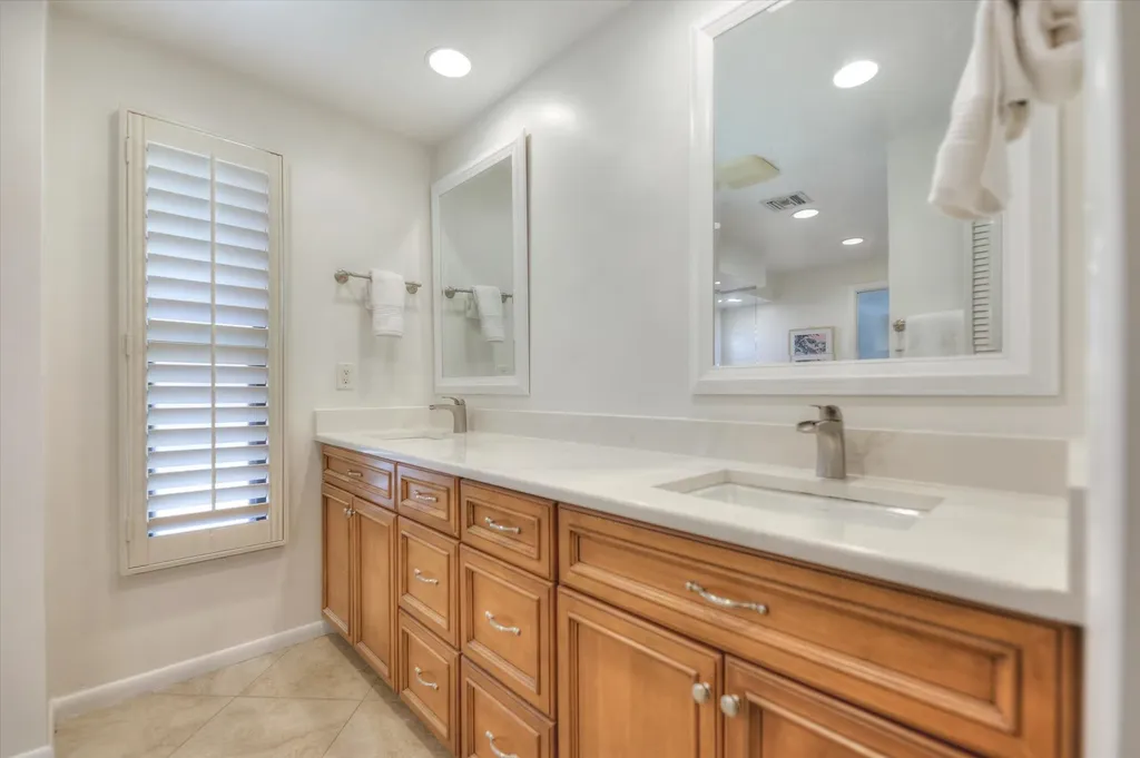 1286 Par View Drive Sanibel FL 33957