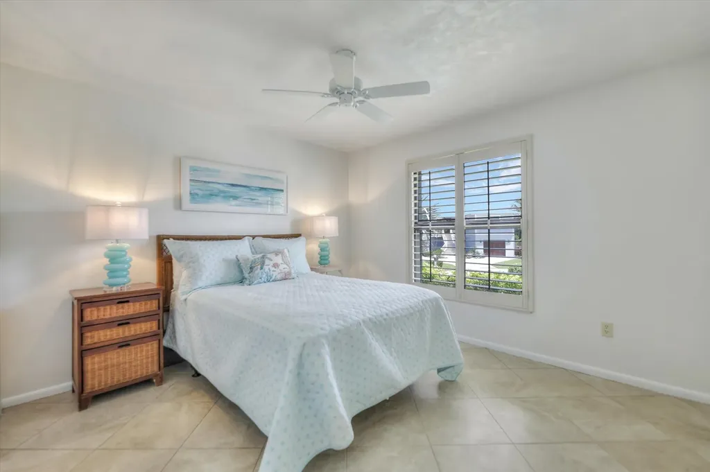 1286 Par View Drive Sanibel FL 33957