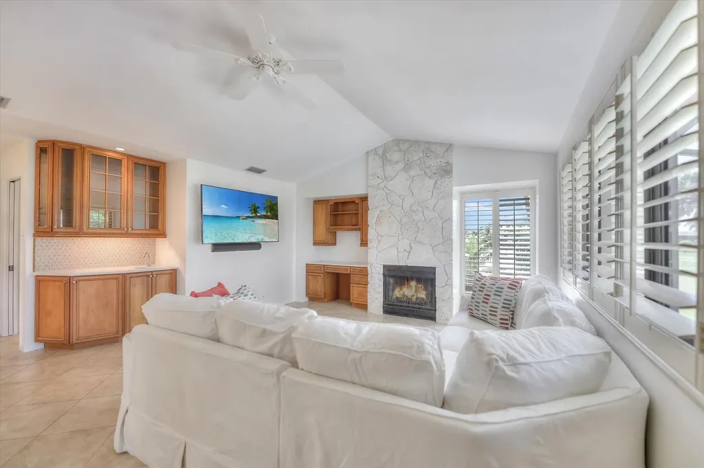 1286 Par View Drive Sanibel FL 33957