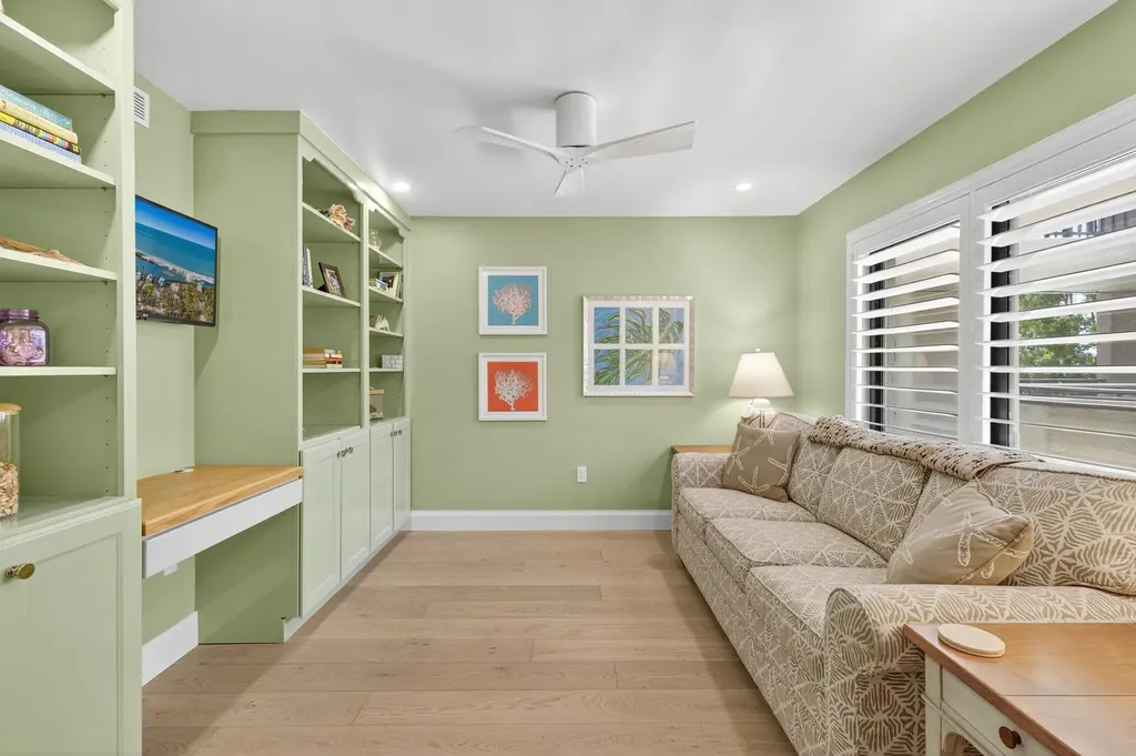 2929 W Gulf Drive Sanibel FL 33957