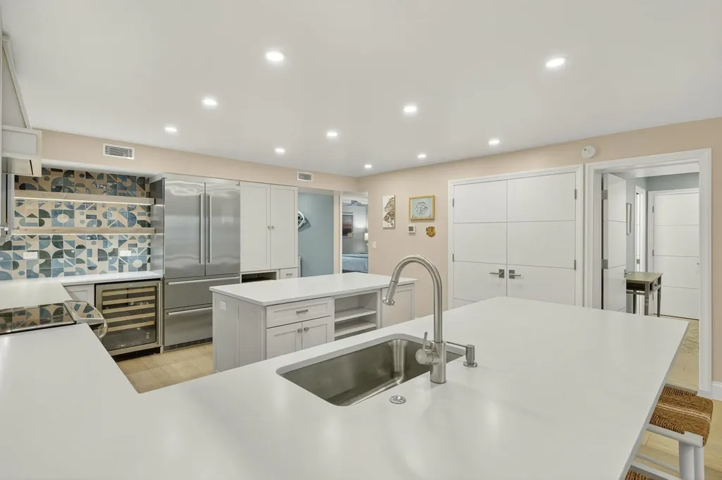 2929 W Gulf Drive Sanibel FL 33957