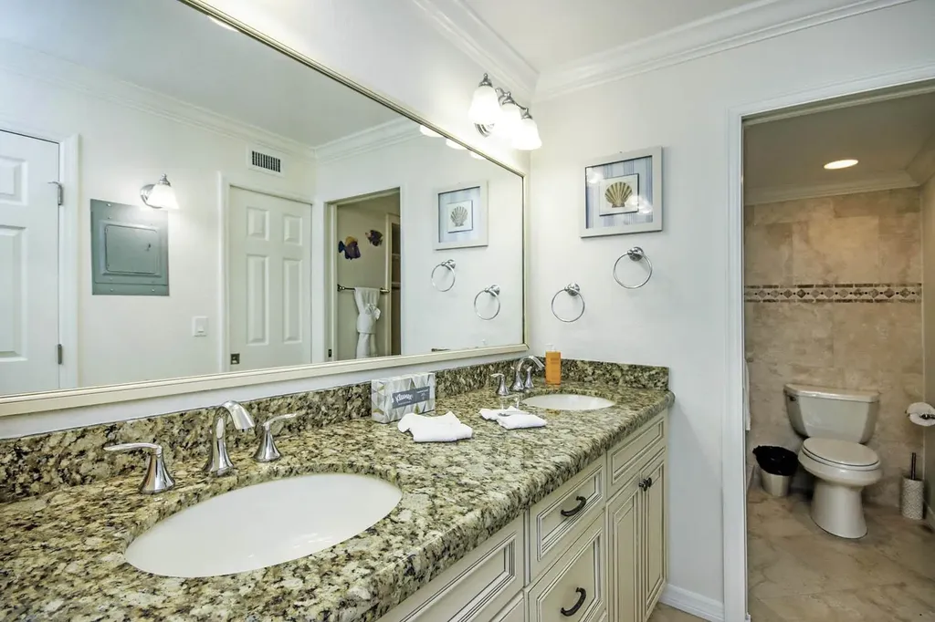2445 W Gulf Drive Sanibel FL 33957