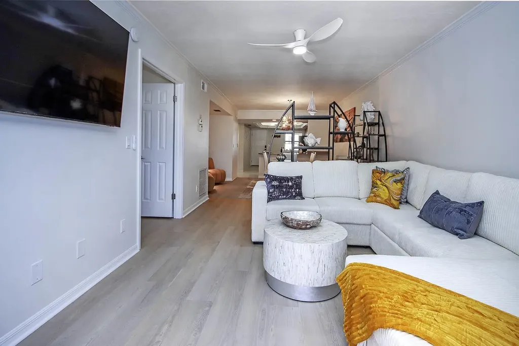 2445 W Gulf Drive Sanibel FL 33957