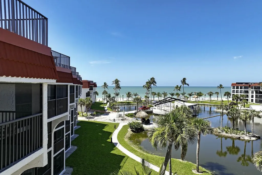 2445 W Gulf Drive Sanibel FL 33957