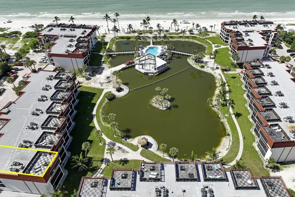 2445 W Gulf Drive Sanibel FL 33957