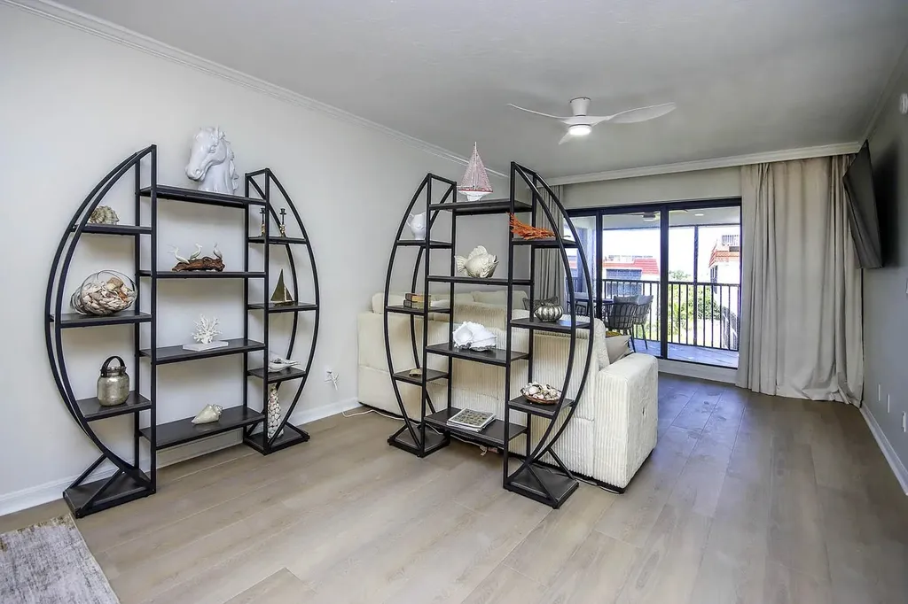 2445 W Gulf Drive Sanibel FL 33957