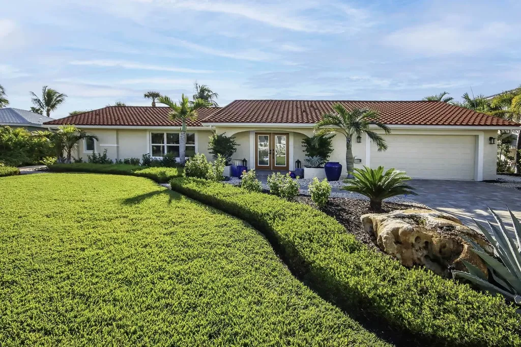 918 Kings Crown Drive Sanibel FL 33957