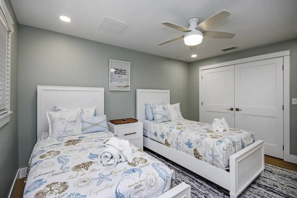 918 Kings Crown Drive Sanibel FL 33957