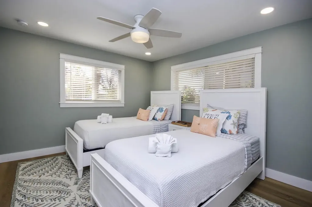 918 Kings Crown Drive Sanibel FL 33957
