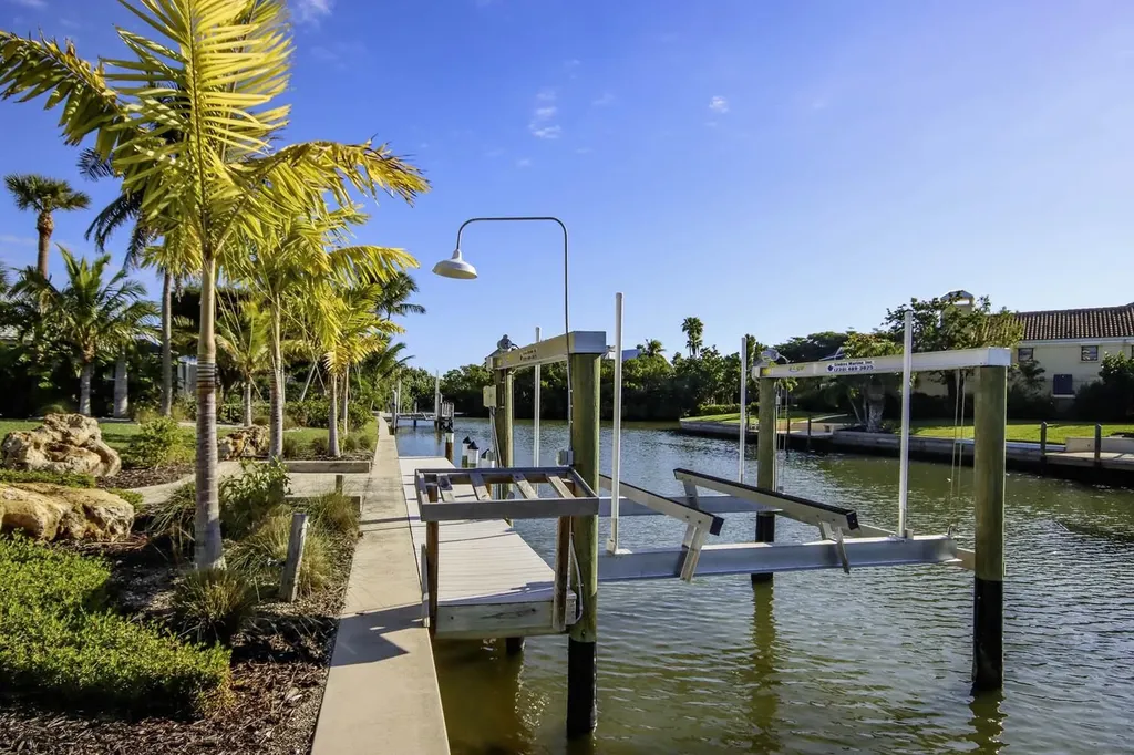 918 Kings Crown Drive Sanibel FL 33957