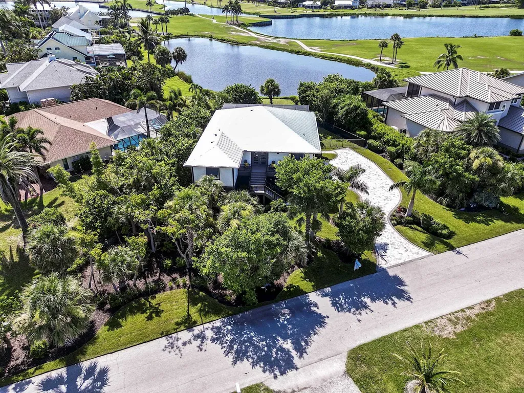 9056 Mockingbird Drive Sanibel FL 33957