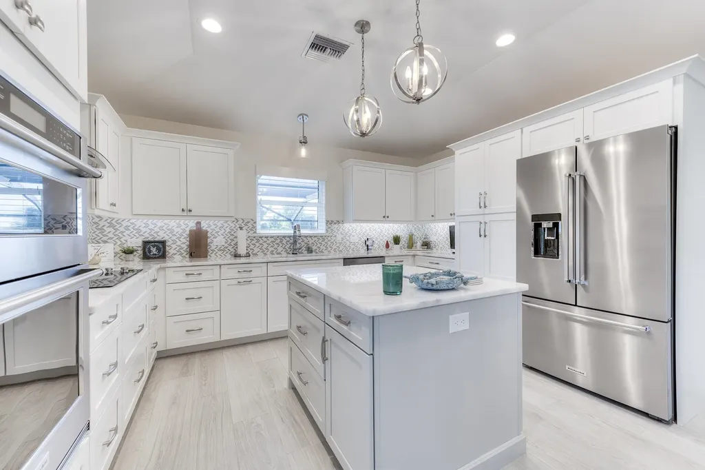 9056 Mockingbird Drive Sanibel FL 33957