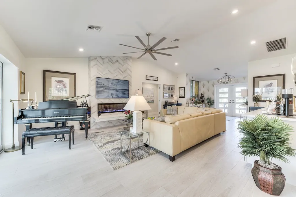 9056 Mockingbird Drive Sanibel FL 33957