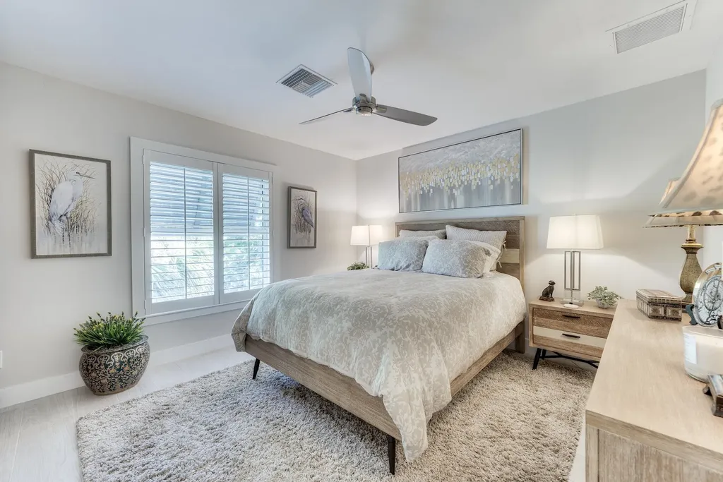 9056 Mockingbird Drive Sanibel FL 33957