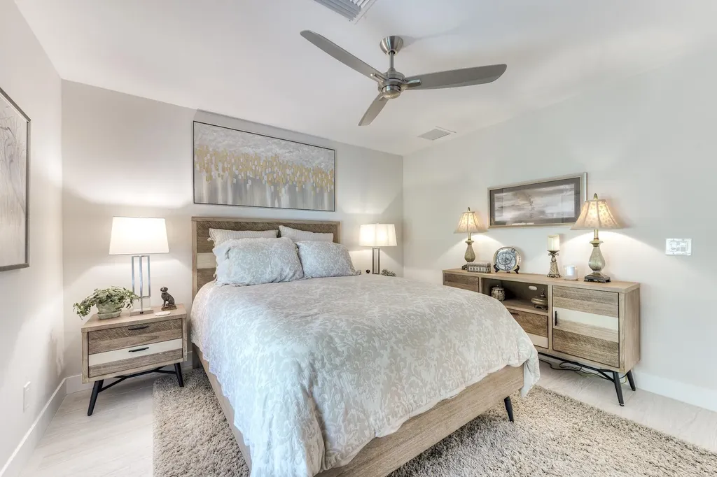 9056 Mockingbird Drive Sanibel FL 33957