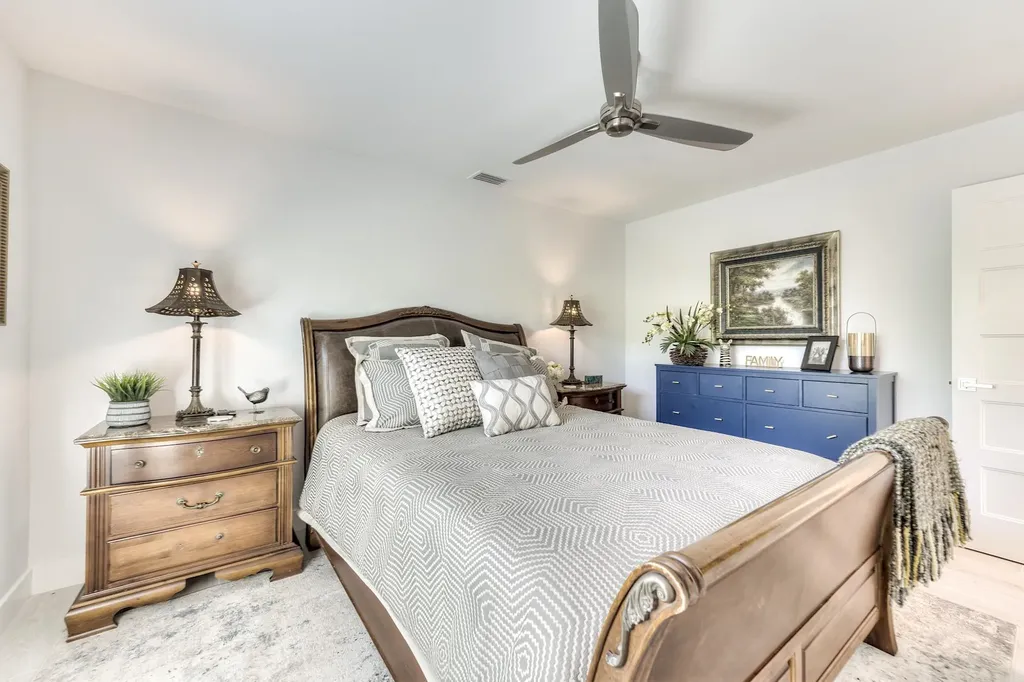 9056 Mockingbird Drive Sanibel FL 33957