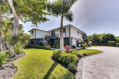 9056 Mockingbird Drive Sanibel FL 33957