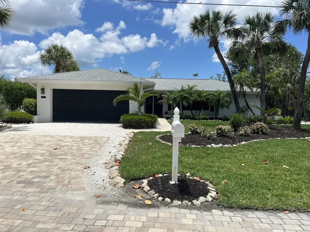 734 Anchor Drive Sanibel FL 33957