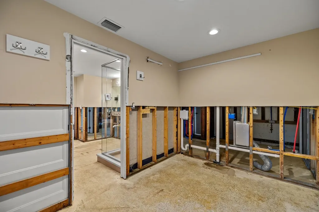 734 Anchor Drive Sanibel FL 33957