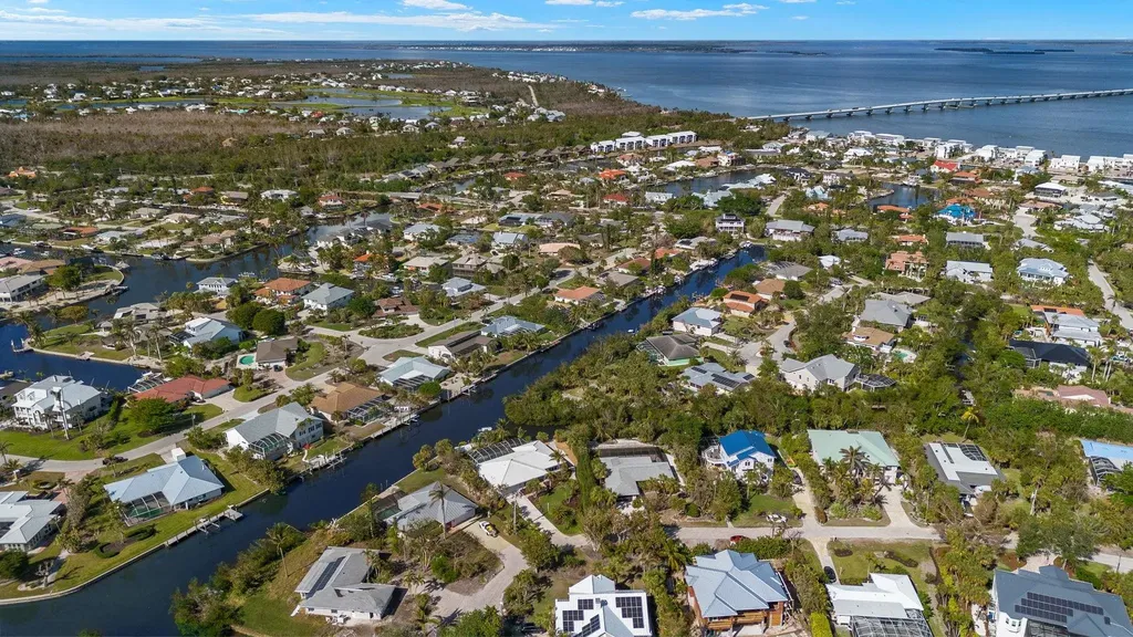 734 Anchor Drive Sanibel FL 33957