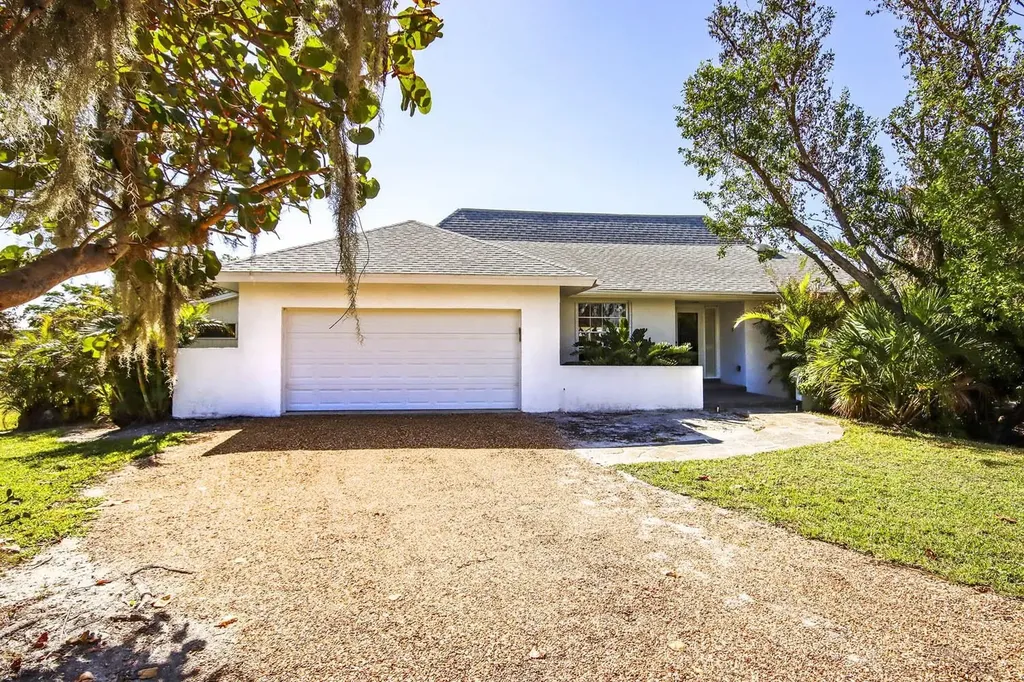 9436 Yucca Court Sanibel FL 33957
