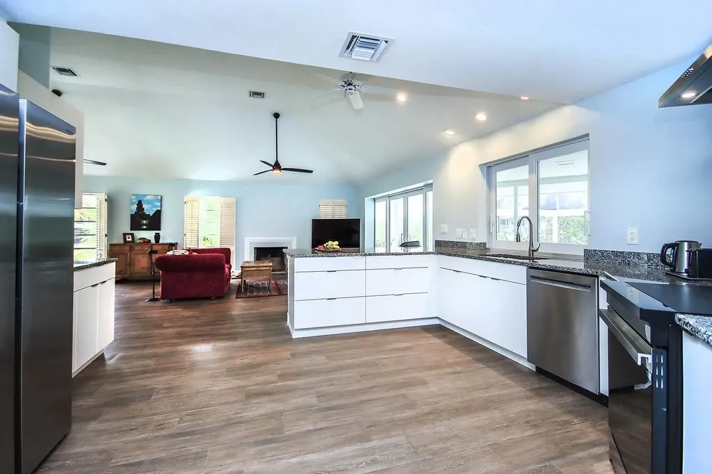 9436 Yucca Court Sanibel FL 33957