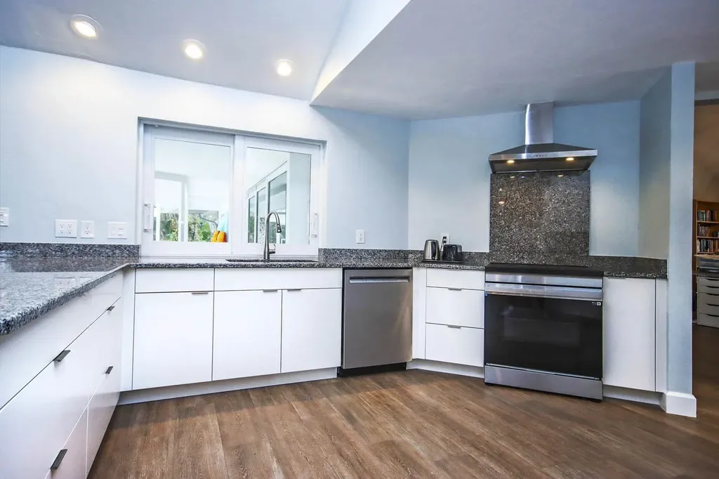 9436 Yucca Court Sanibel FL 33957