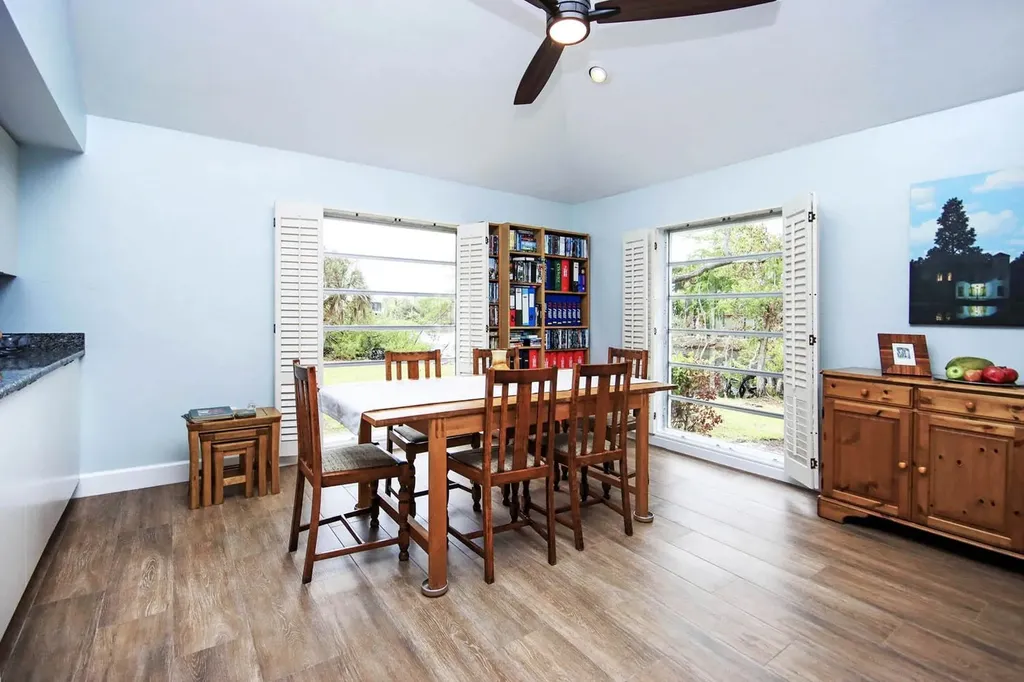 9436 Yucca Court Sanibel FL 33957