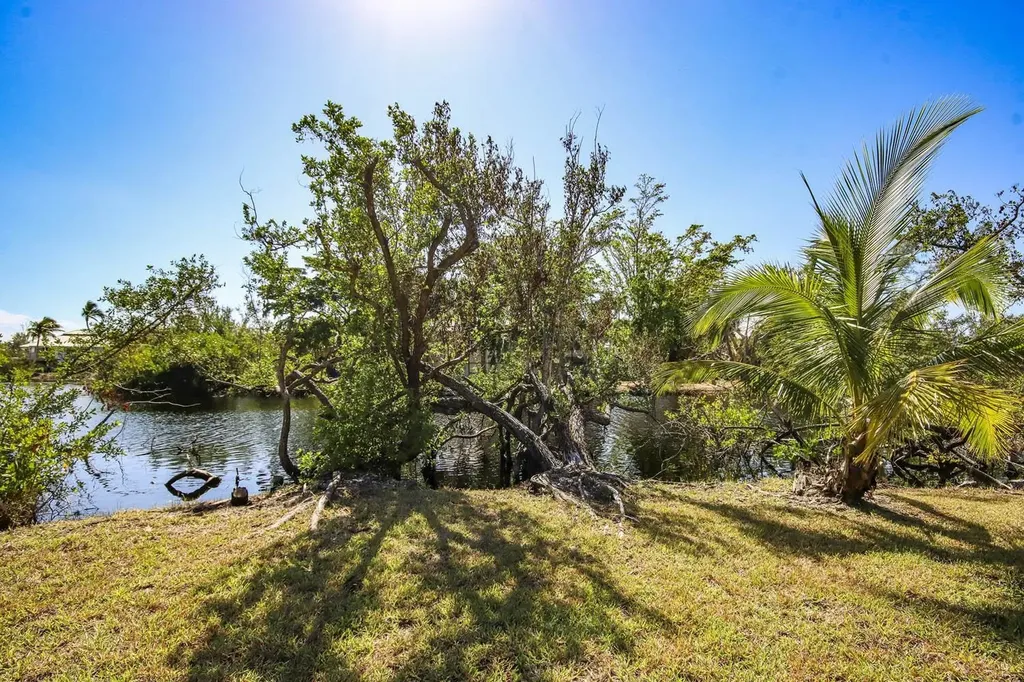 9436 Yucca Court Sanibel FL 33957