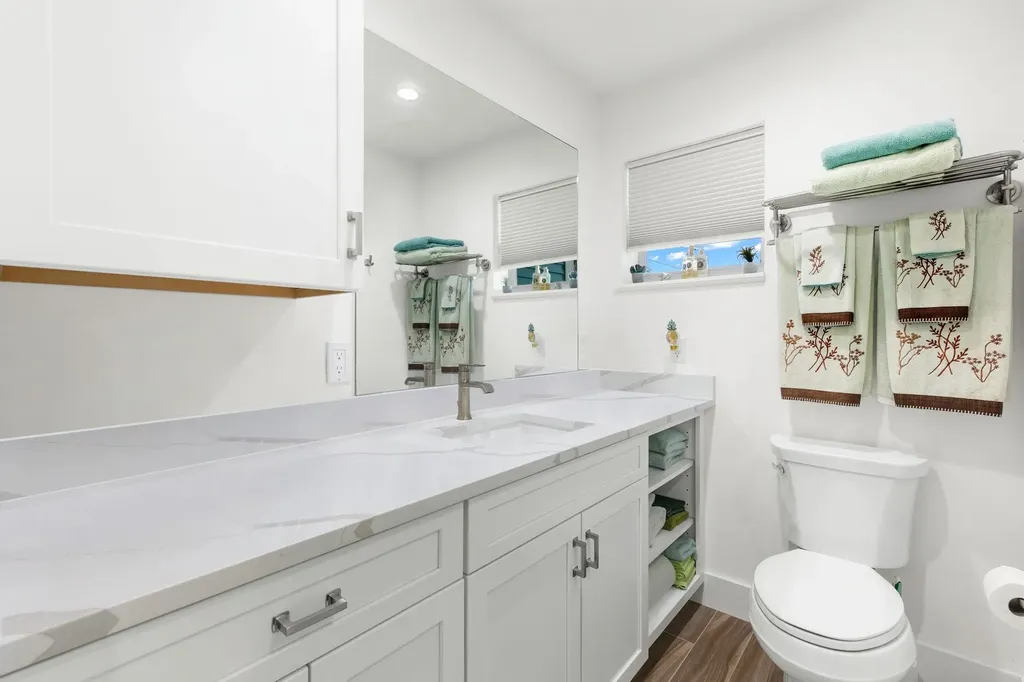 838/840 Rabbit Road Sanibel FL 33957