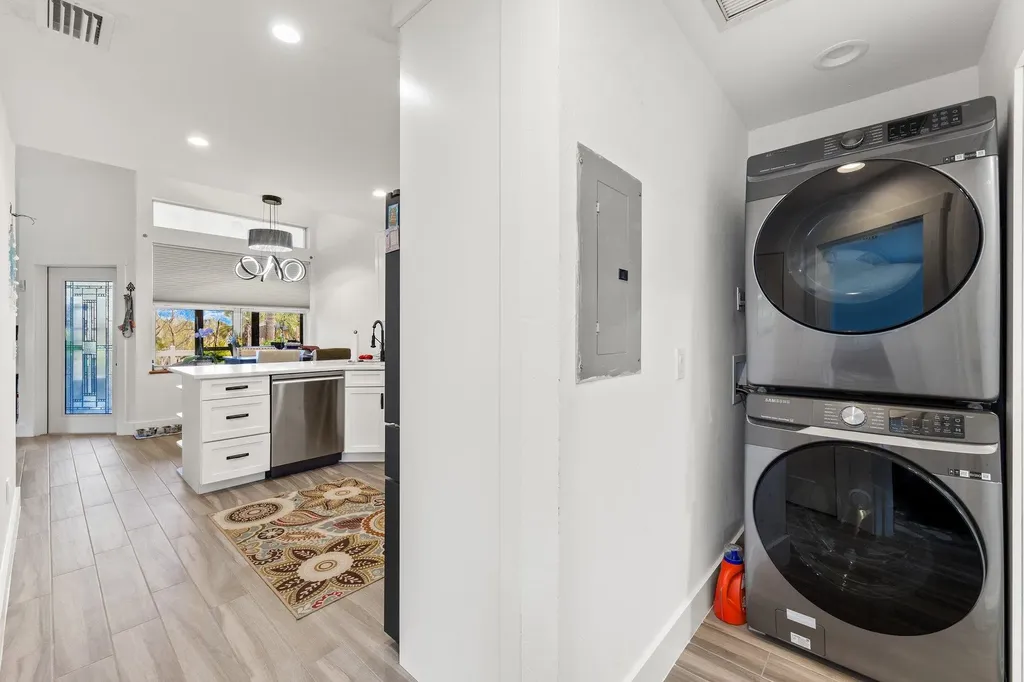 838/840 Rabbit Road Sanibel FL 33957