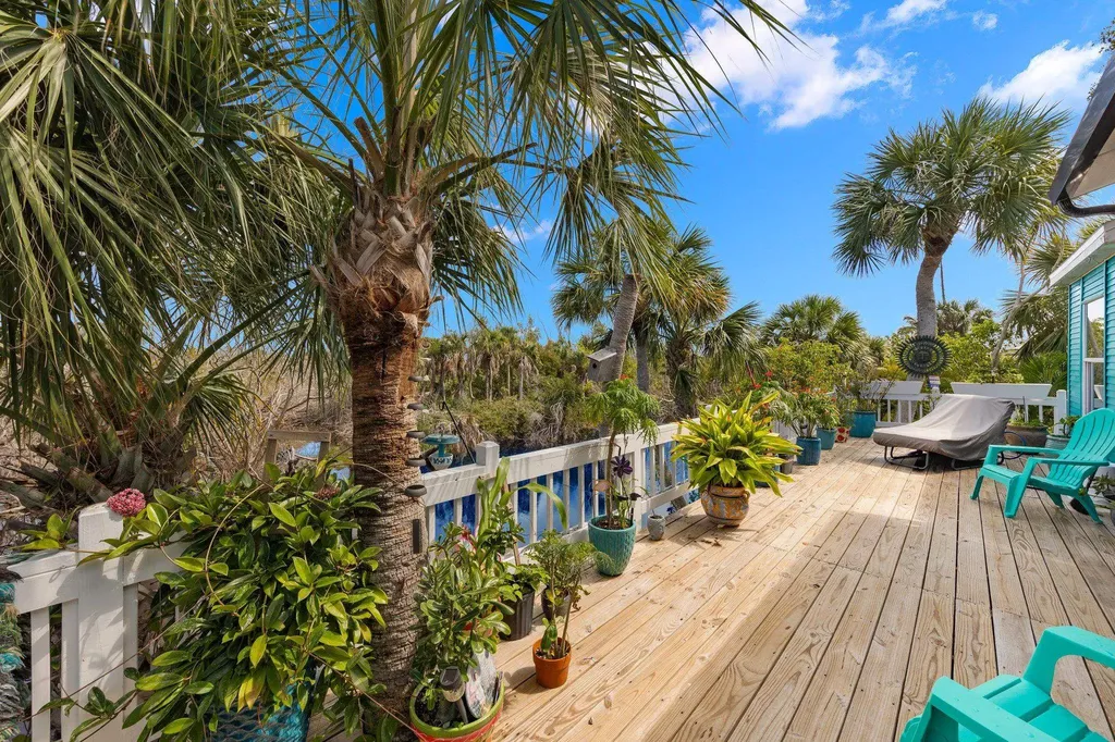 838/840 Rabbit Road Sanibel FL 33957