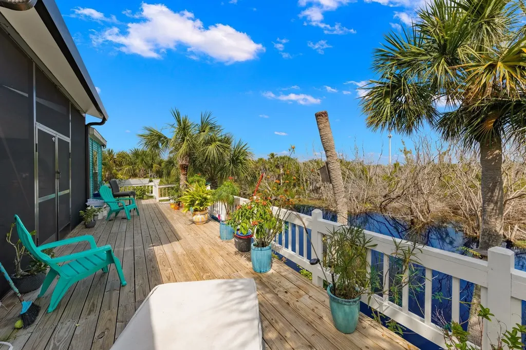 838/840 Rabbit Road Sanibel FL 33957