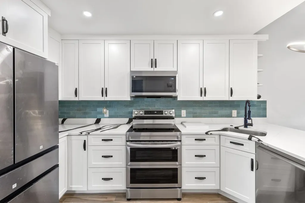 838/840 Rabbit Road Sanibel FL 33957