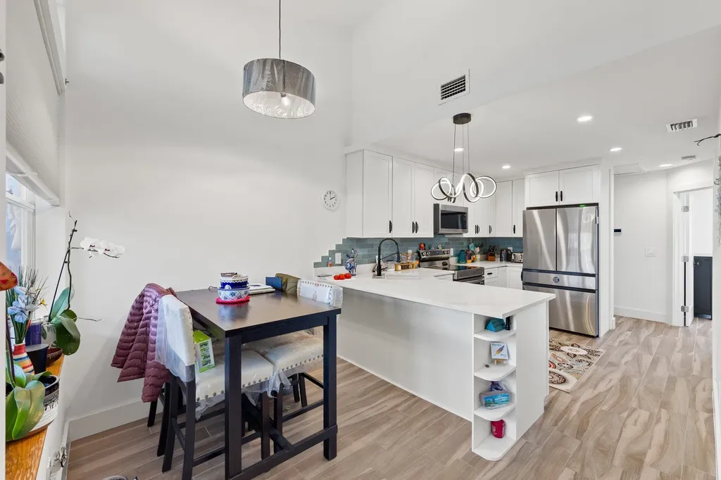 838/840 Rabbit Road Sanibel FL 33957
